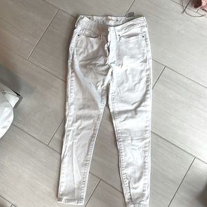 Levi White Jeans
